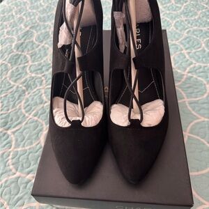 Charles By Charles David Elegant Black Heels